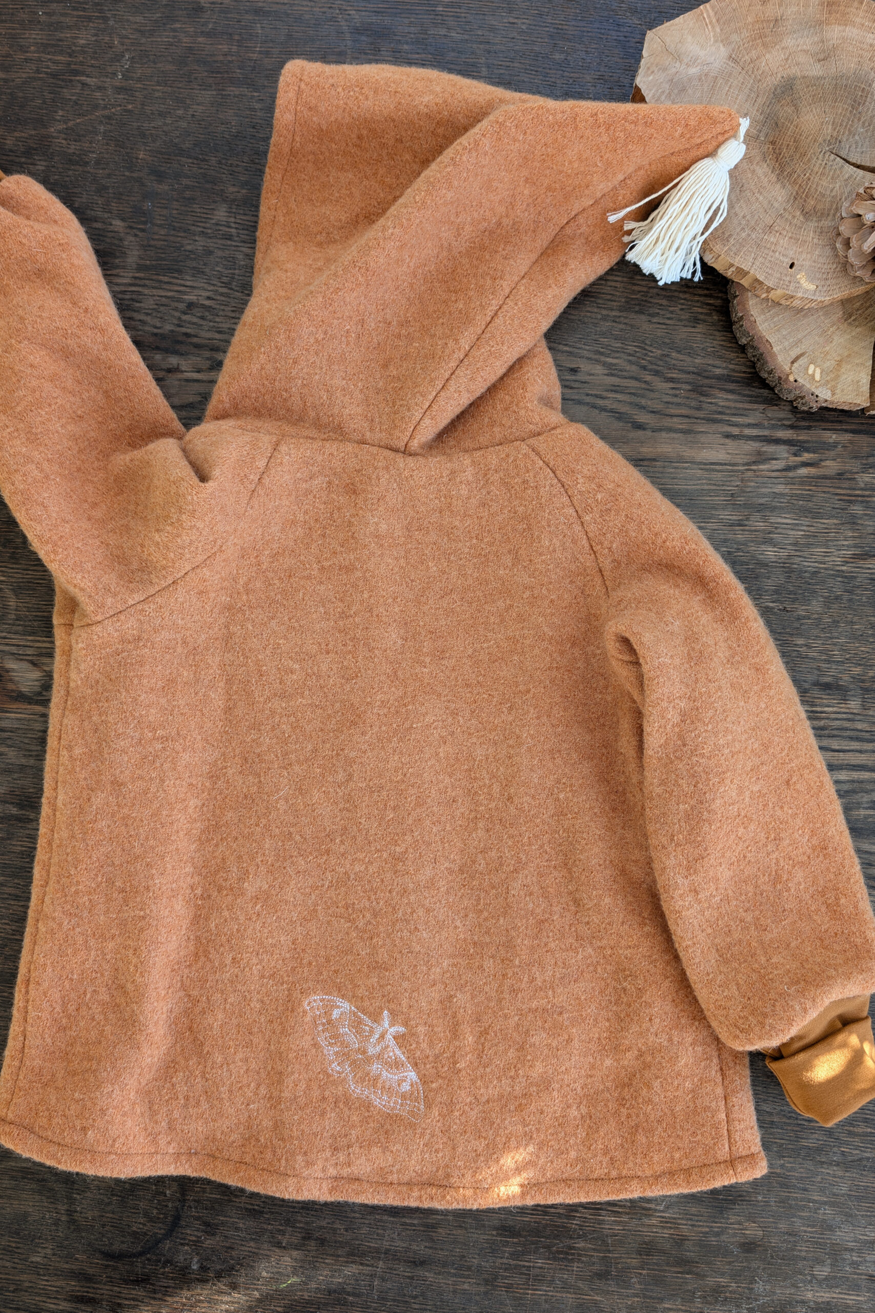 Wollwalkjacke Gr.86/92 bestickt – Bild 2